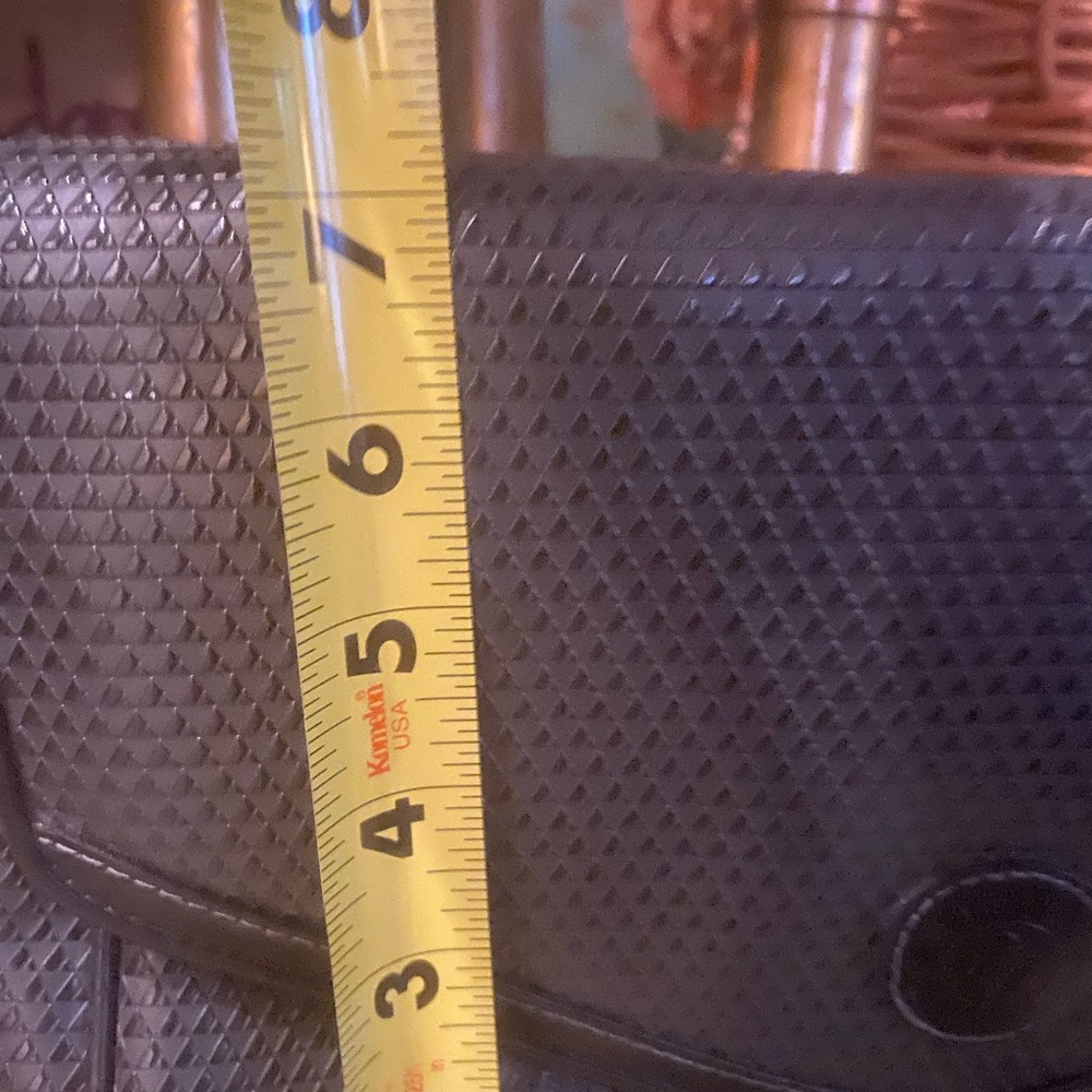 Liz Claiborne Purse - Picture 8 of 15